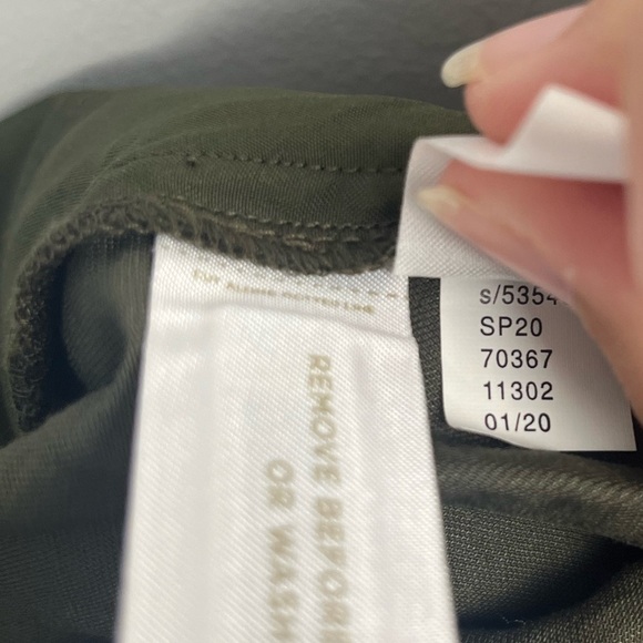 NWT LOFT Fluid Pull On Cargo Pants size small petite - Picture 8 of 8